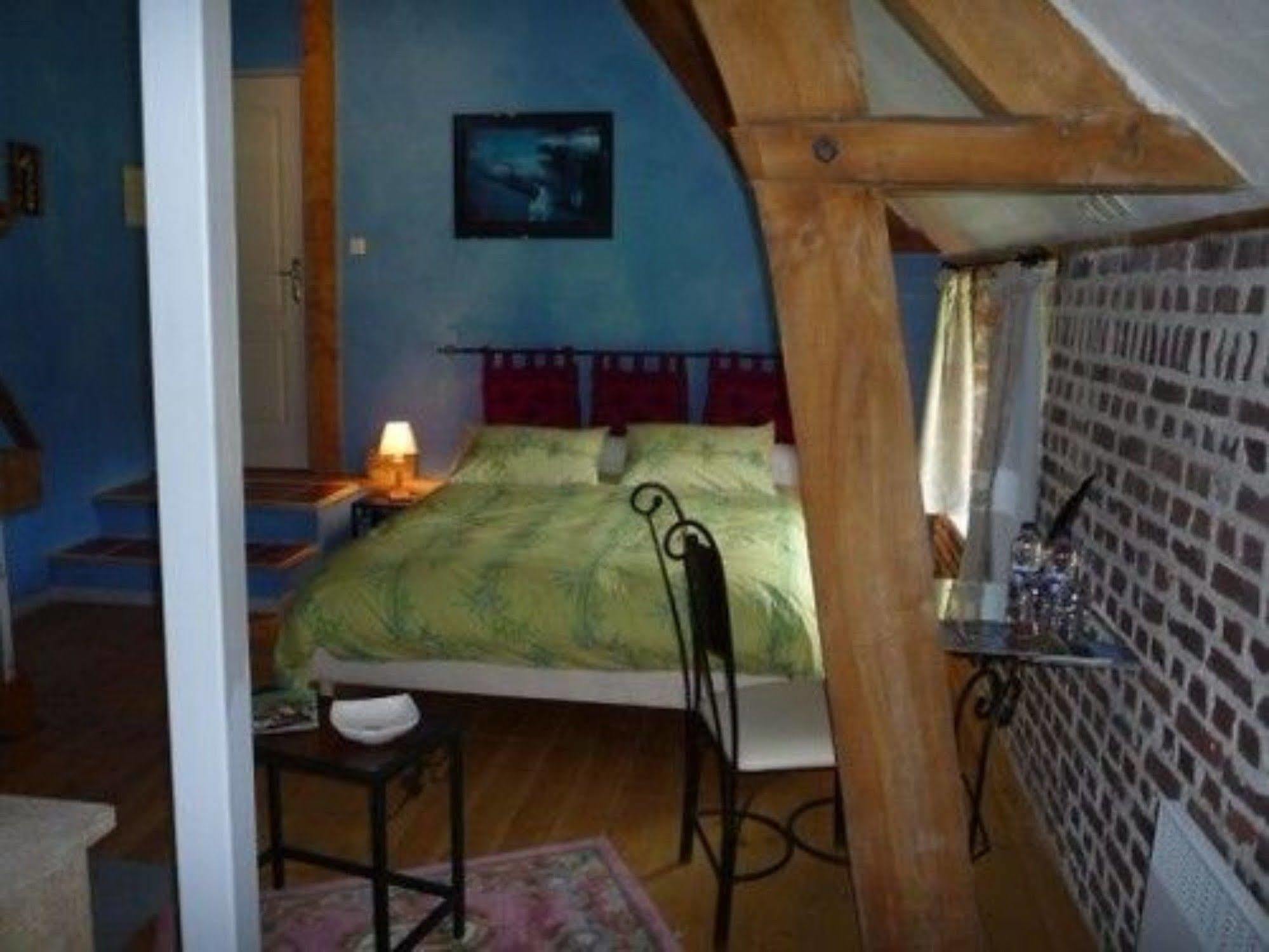 Au Mesnil Le Bas Bray Bed & Breakfast Bures-en-Bray Exterior foto